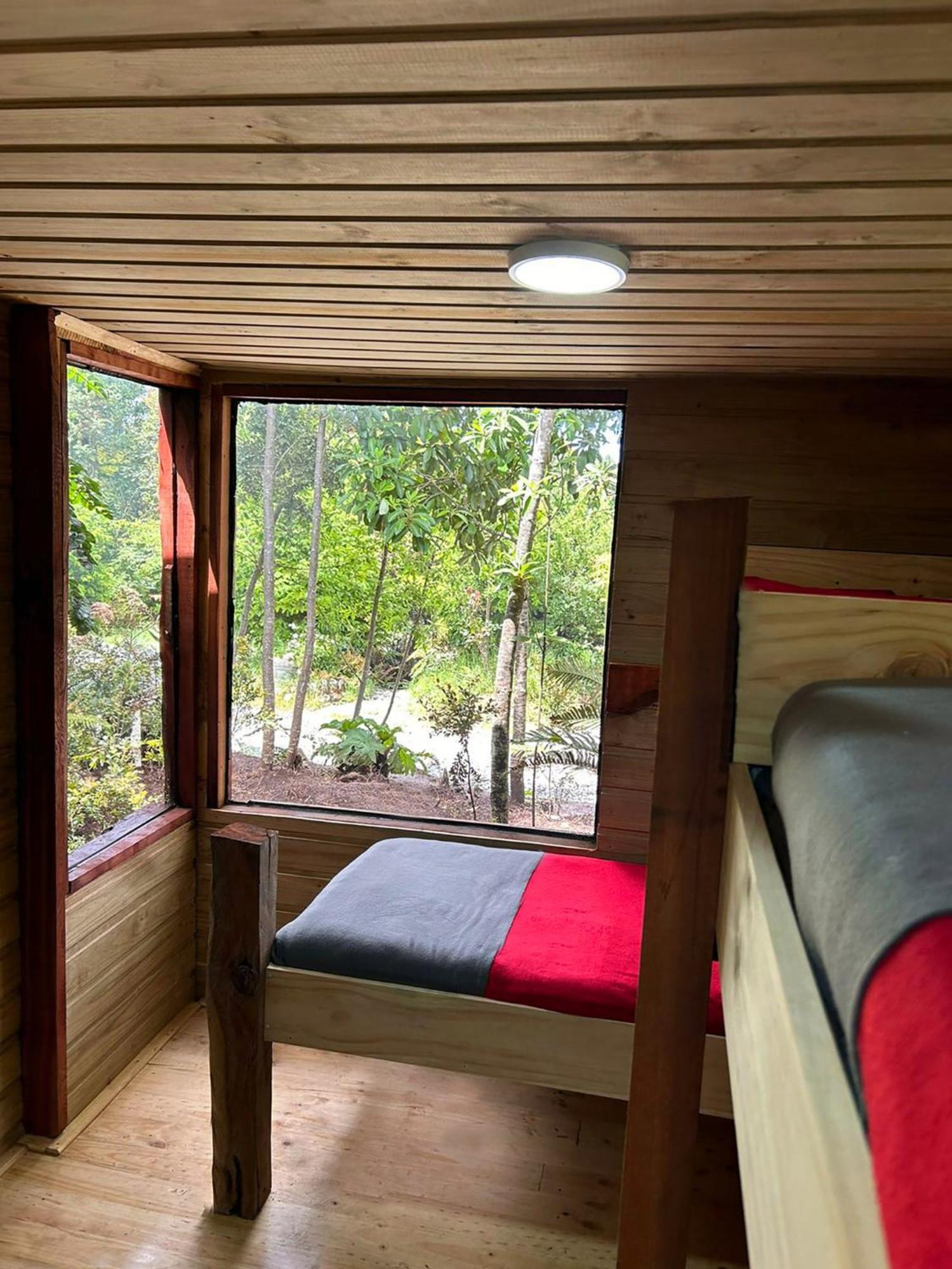 פורטו ואראס Cabanas Los Cantos Del Chucao מראה חיצוני תמונה