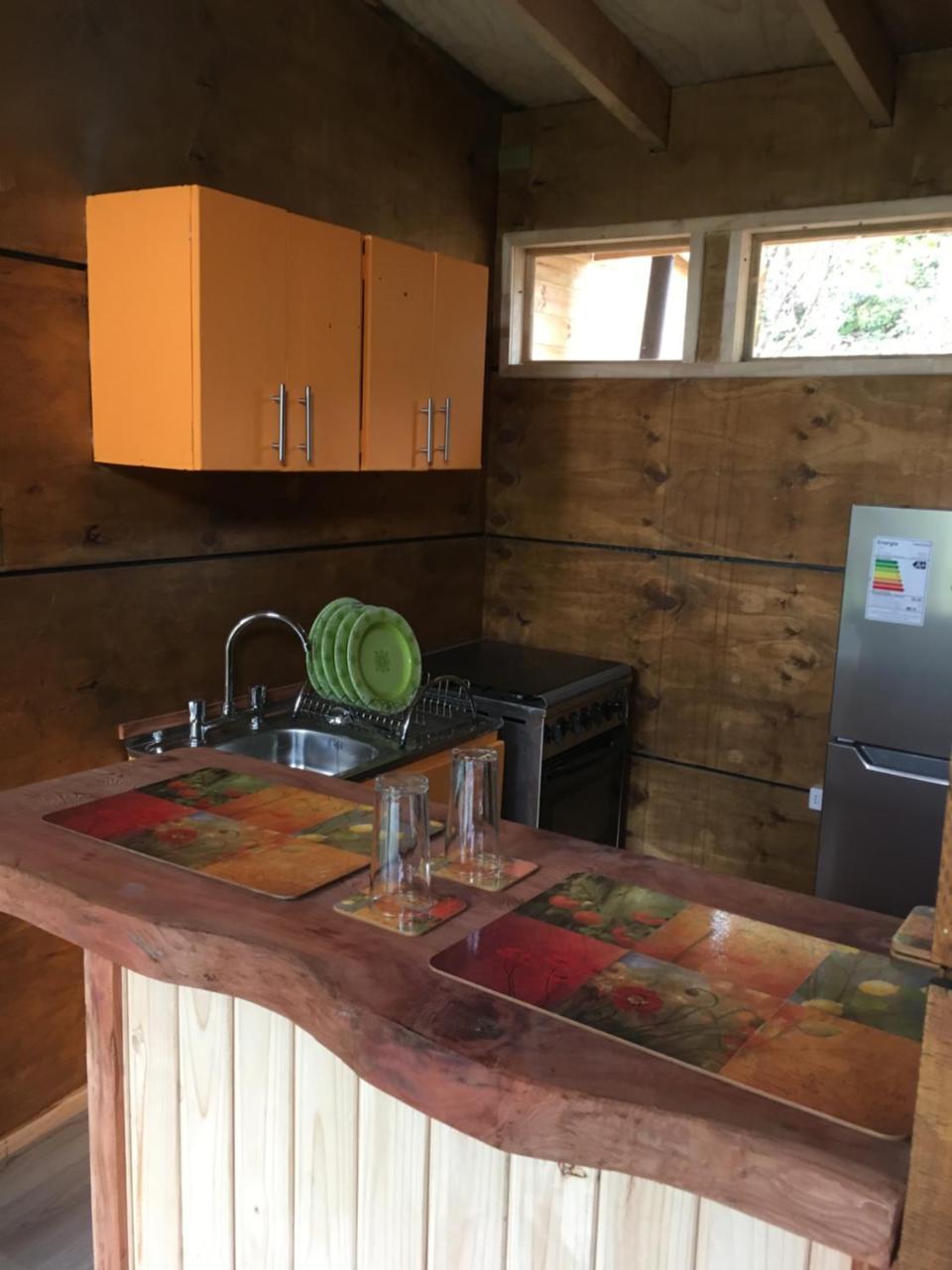 פורטו ואראס Cabanas Los Cantos Del Chucao מראה חיצוני תמונה